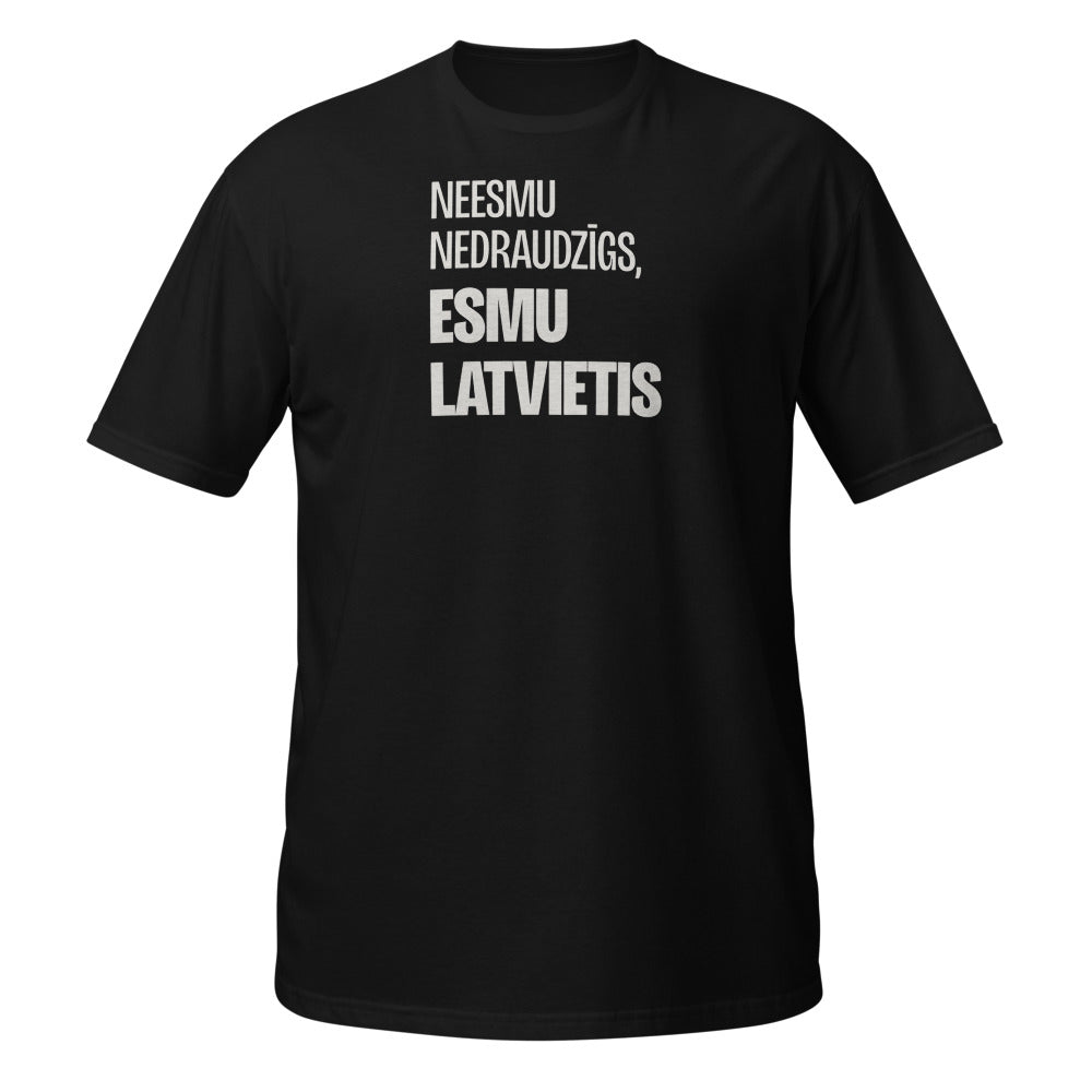 Melns · Klasiskais · priekšpuse – Neesmu nedraudzīgs, esmu latvietis