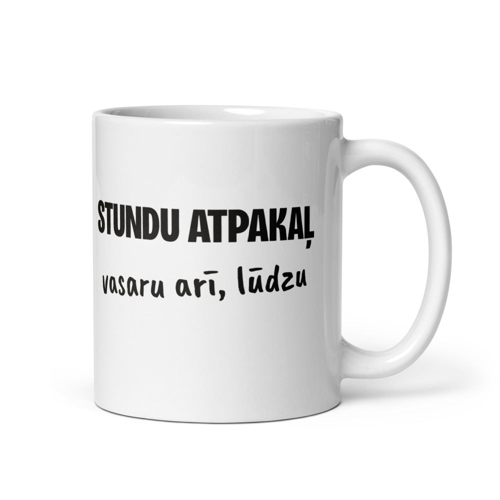 priekšpuse – Stundu atpakaļ